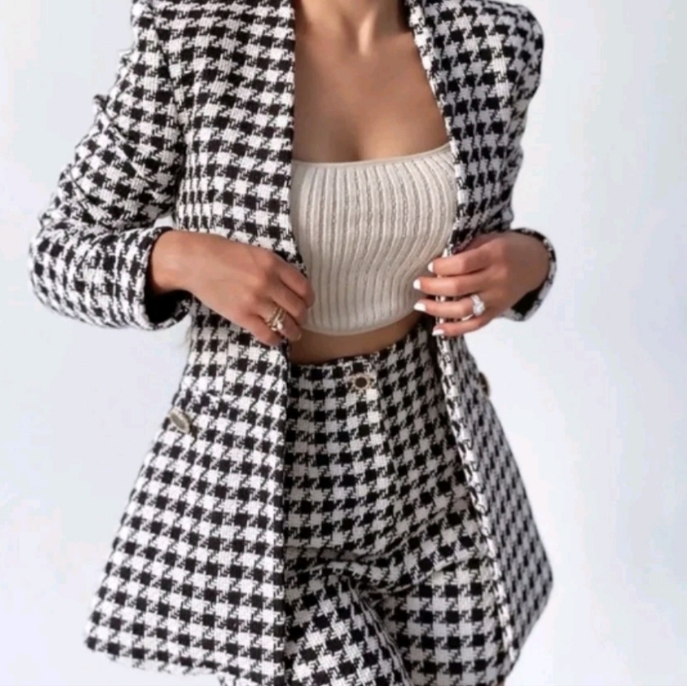Zara Monochrome Houndstooth Double Breast Blazer- Black & White- STUNNING!!